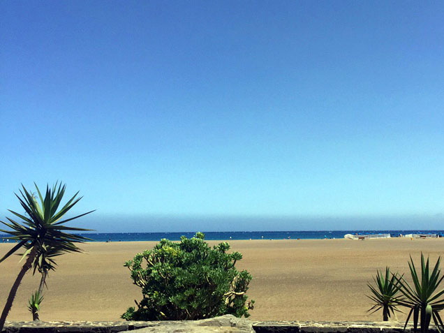 Los Pocillos Beach opposite 23 Playa Park